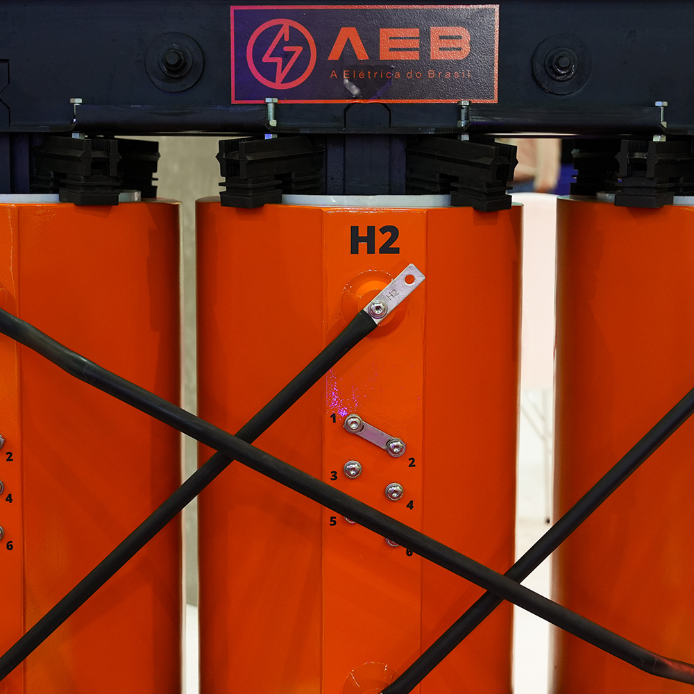 Transformador a Seco AEB (112,5 kVA a 5.000 kVA)